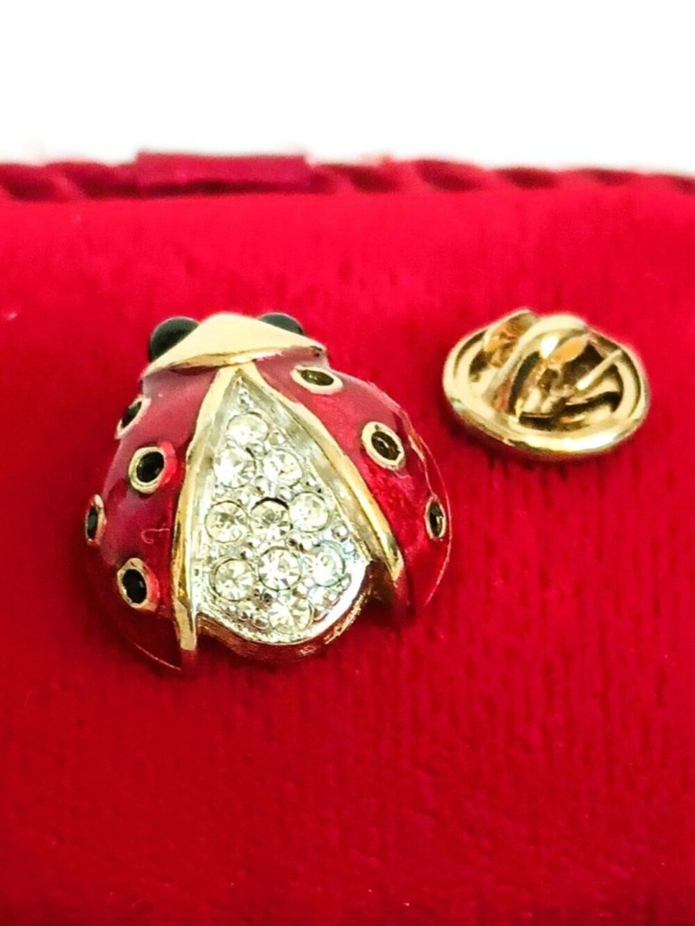 Carolee Vintage Lady Bug Pin Red & Black Enamel Gold Tone Rhinestone Lapel Pin